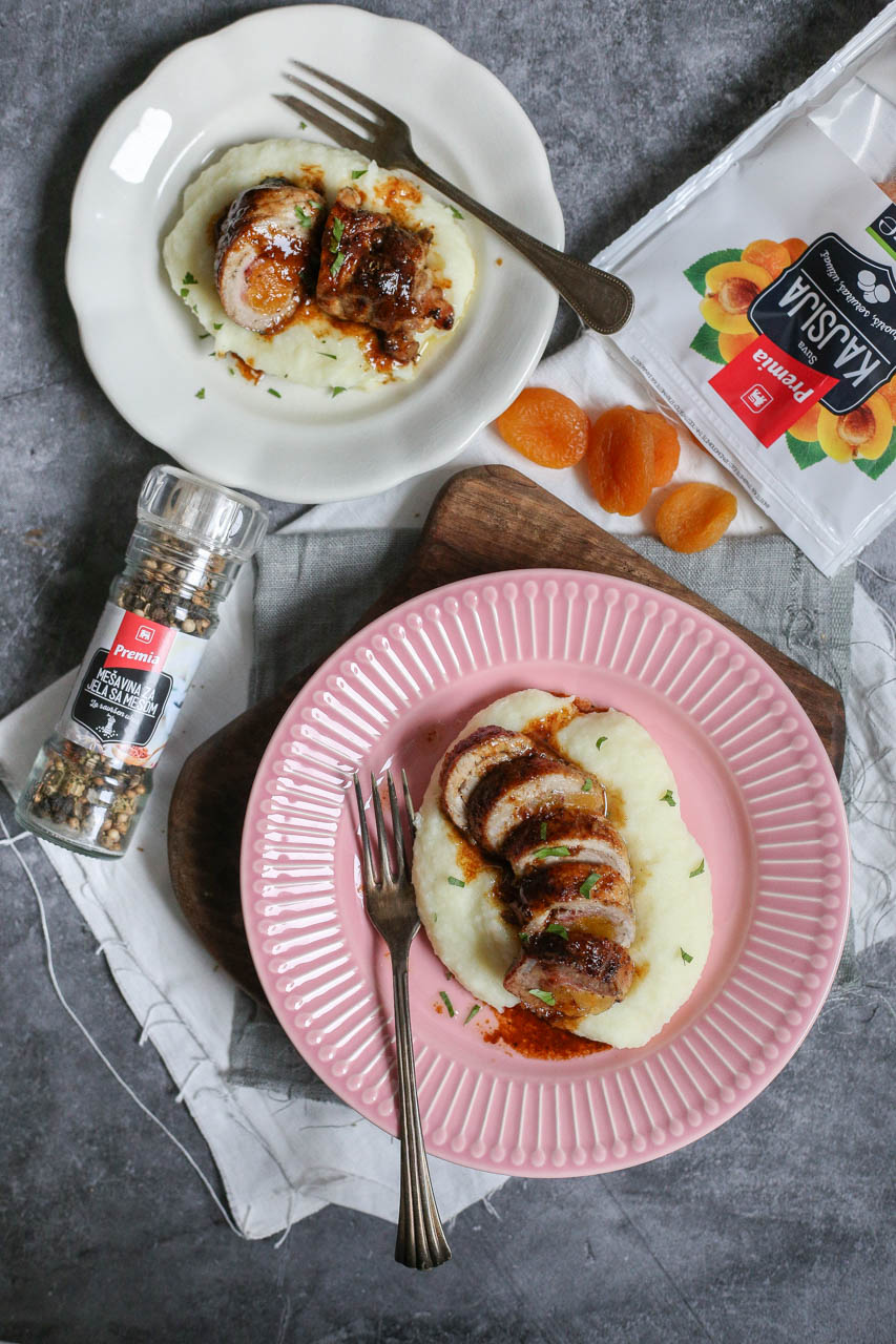 svinjetina sa kajsijama