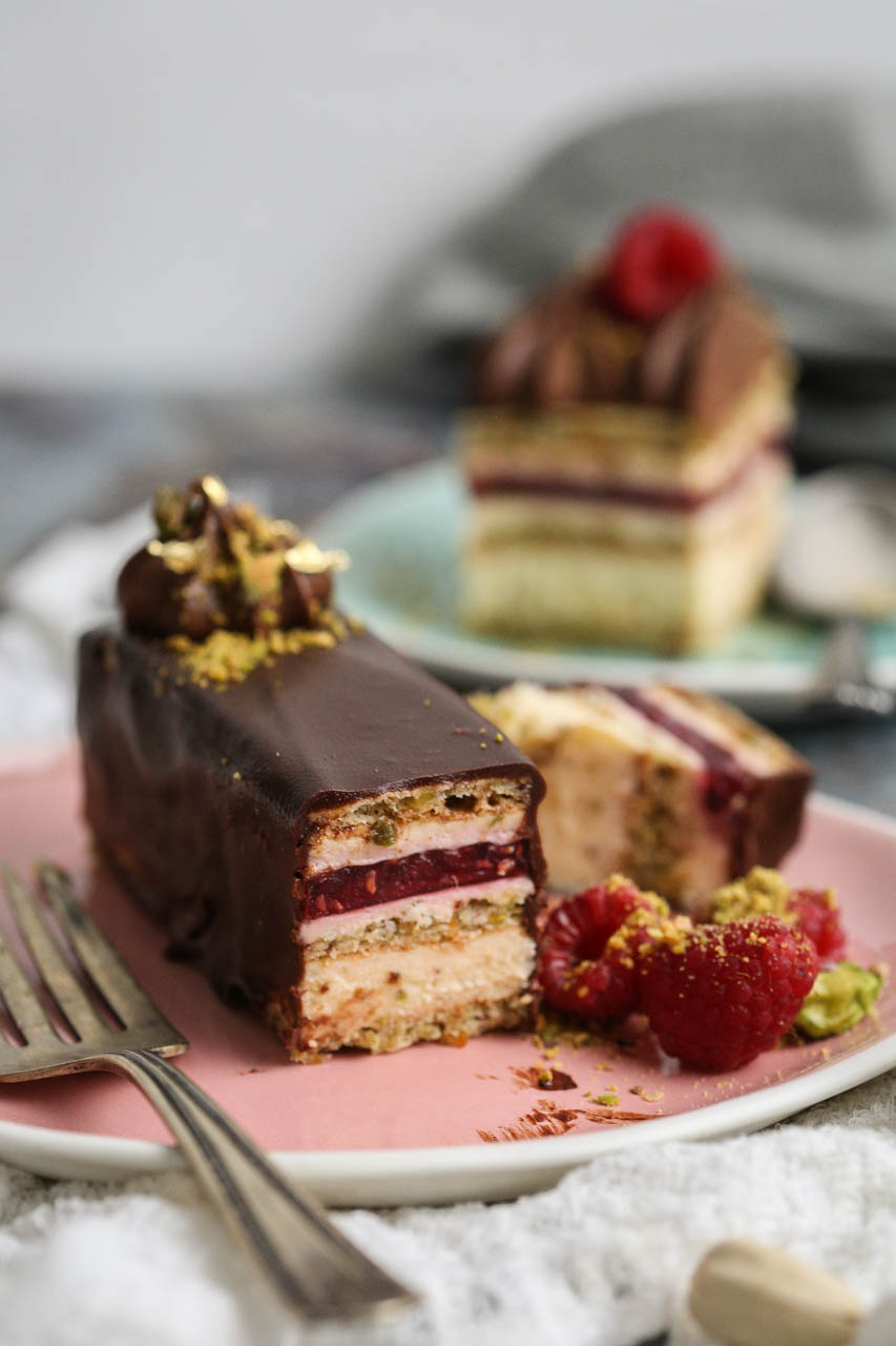 kolač sa pistaćima