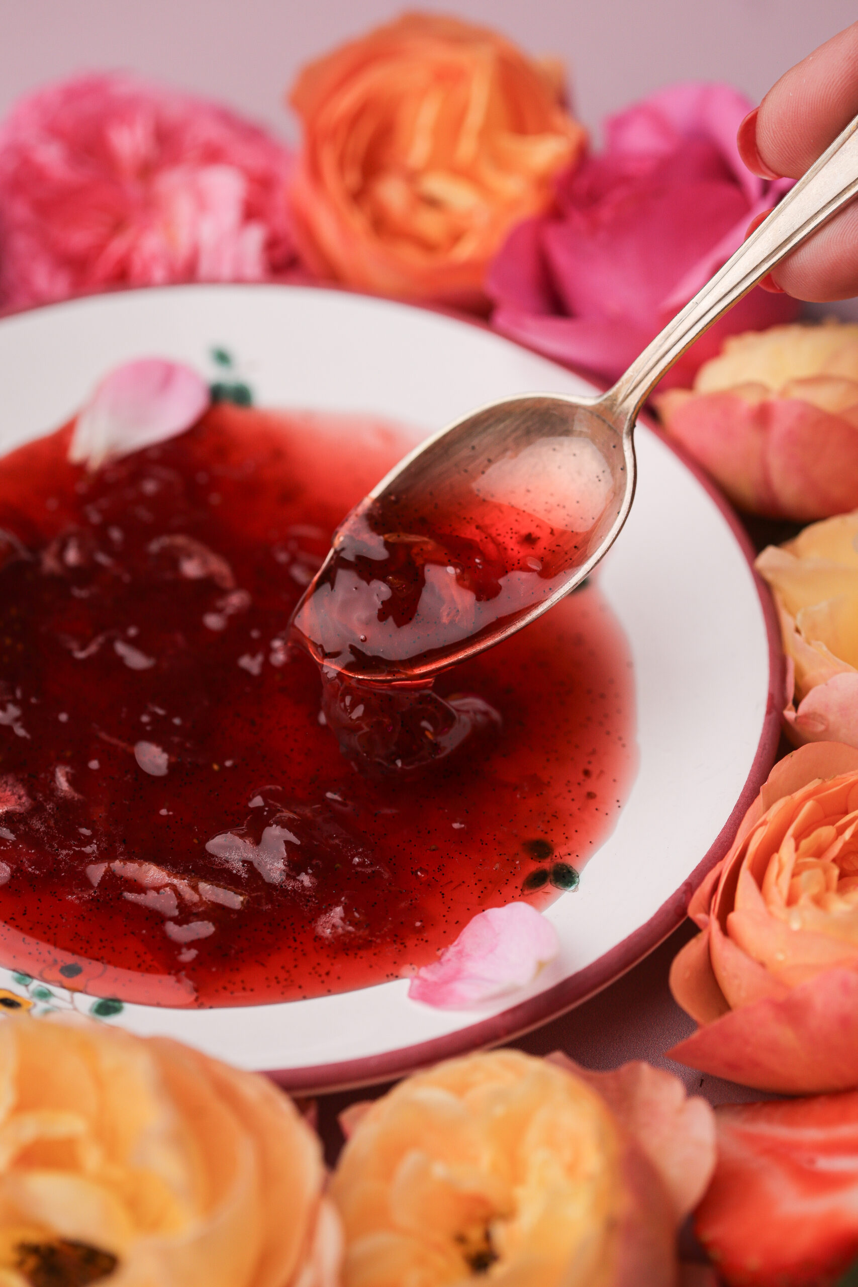 slatko od jagoda i ruža